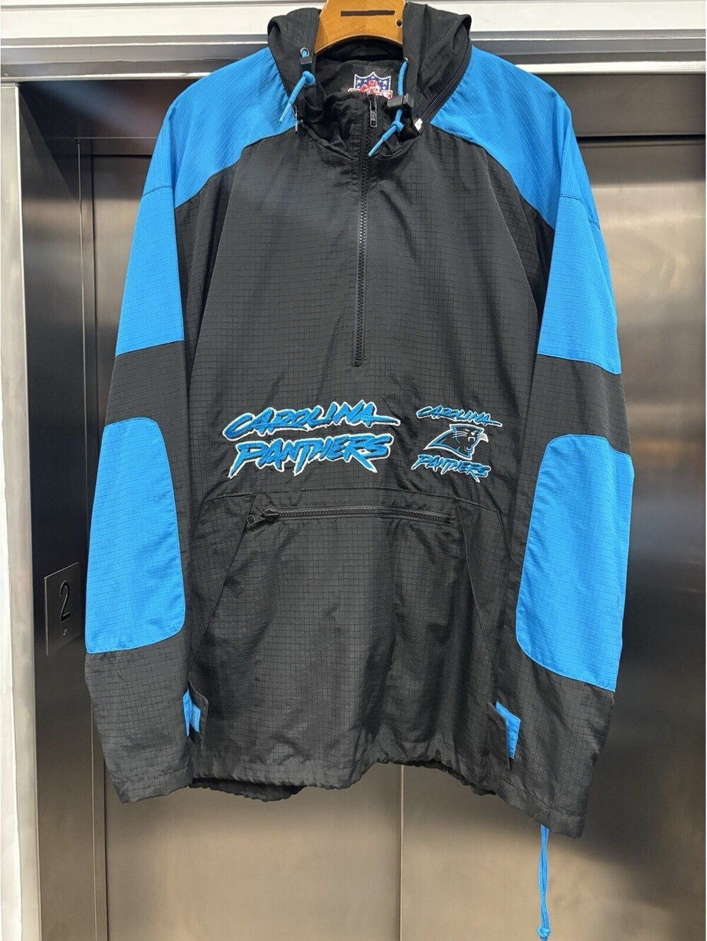 Vintage 90’s Carolina Panthers windbreaker